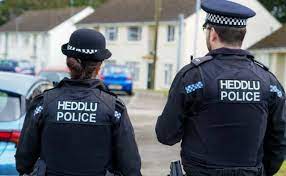 Police officers have been awarded a seven per cent pay rise